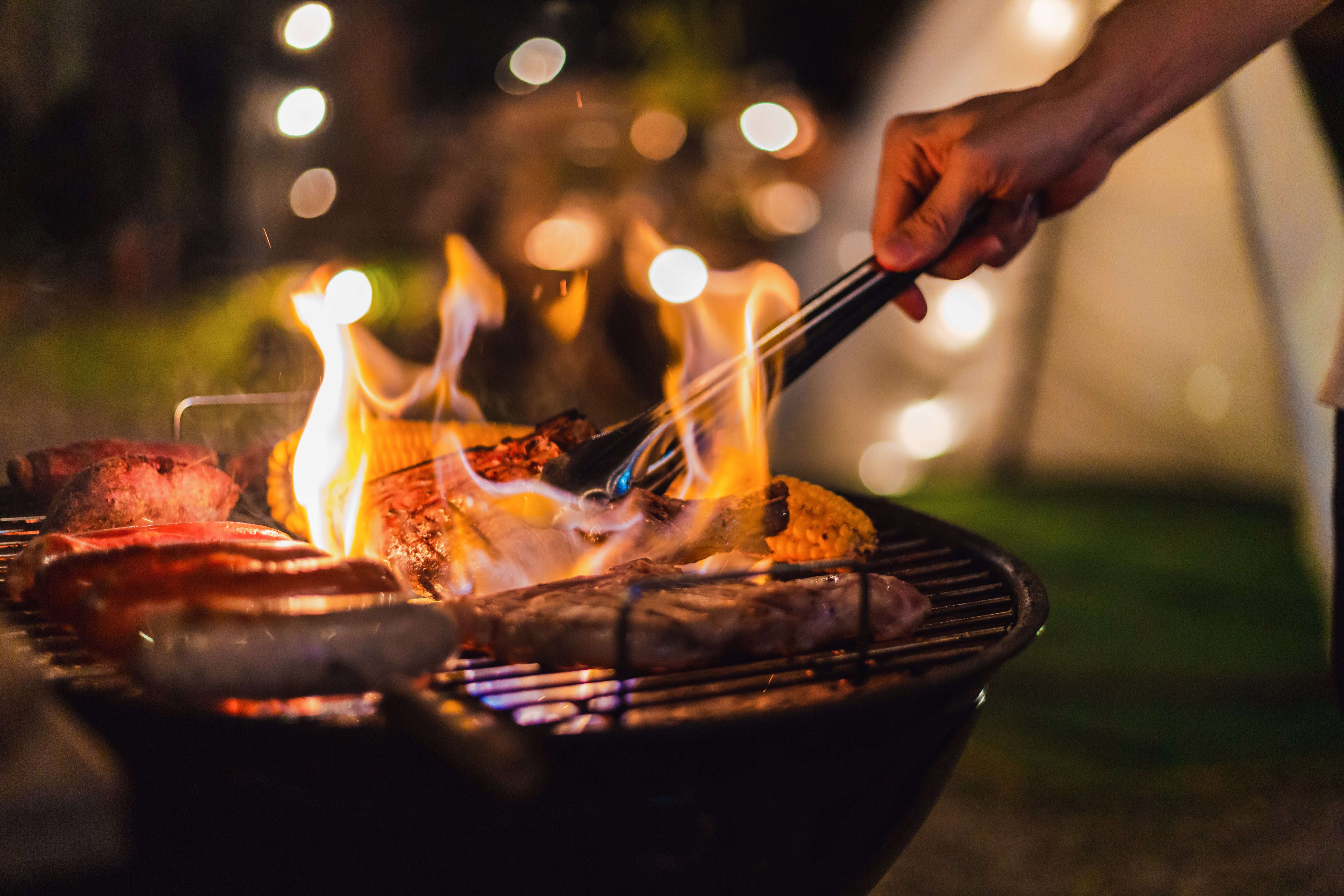 NEW - BBQ & Grill